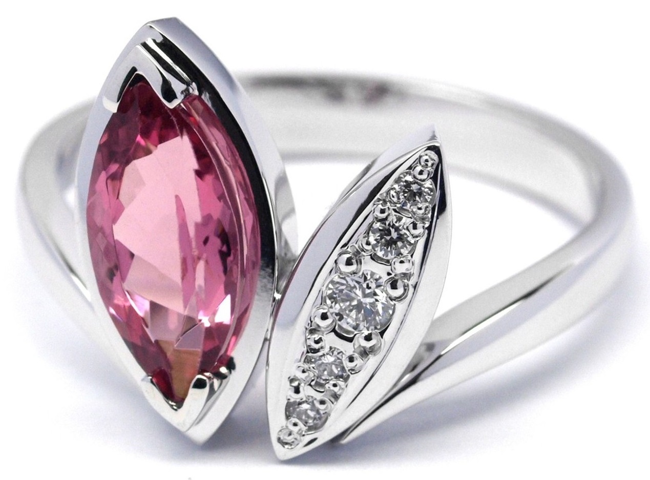 Šperky s diamanty