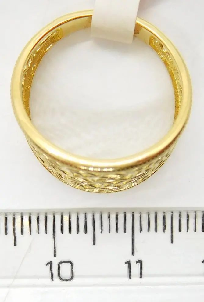 Klenoty Budín Mohutný dámský prsten ze žlutého zlata s gravírováním 585/2,07gr vel. 58 HK1152