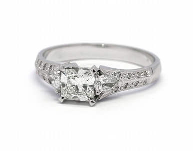 Zásnubní diamantový prsten s přírodními diamanty 585/3,13 gr J-21609-12 POŠTOVNÉ ZDARMA!