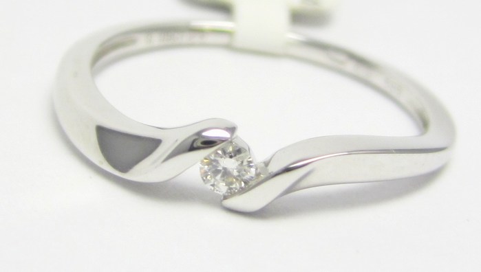 Klenoty Budín Zásnubní diamantový prsten z bílého zlata 0,05ct 3860690