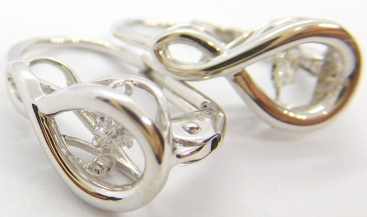 Klenoty Budín Diamantové zlaté náušnice s diamanty z bílého zlata 2x0,12CT 585/2,27gr 3881705