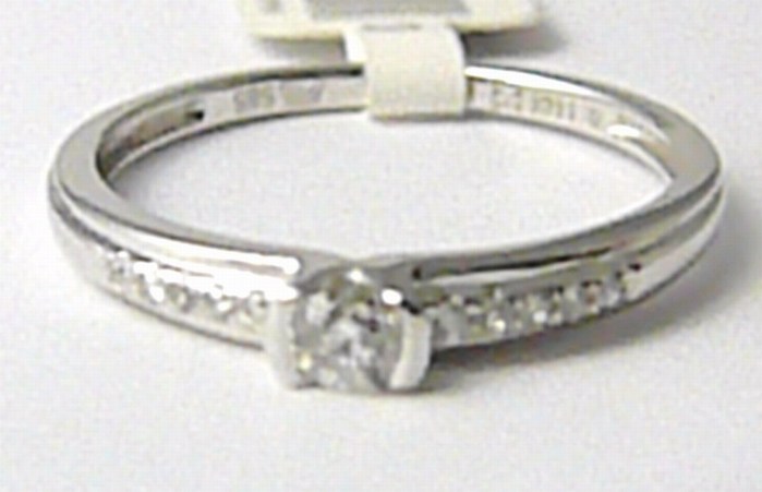 Klenoty Budín Zásnubní zlatý diamantový prsten posetý diamanty 11ks vel.49 3860829