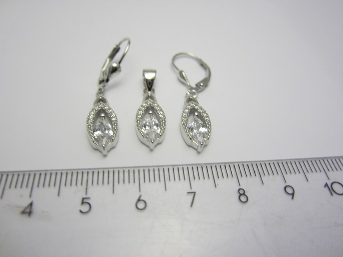 Klenoty Budín Dámská luxusní stříbrná rhodium souprava s čirými zirkony 030402800001