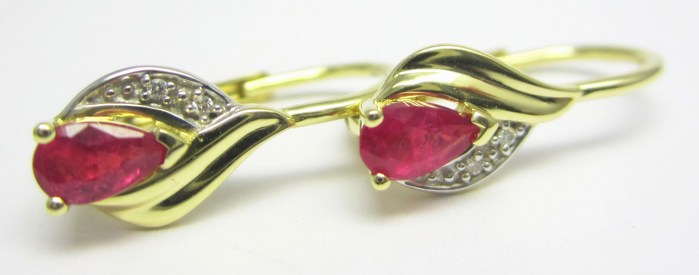 Luxusní zlaté diamantové náušnice s pravými červenými rubíny 585/1,67gr 3830948 