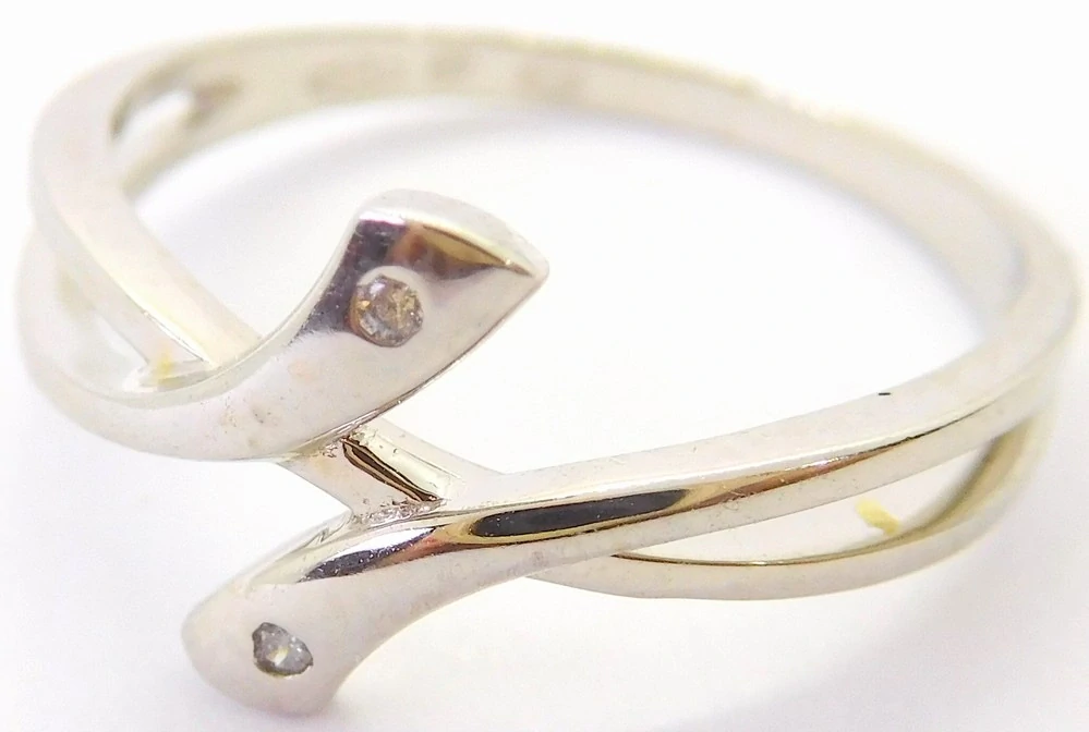 Klenoty Budín Dámský diamantový prsten z bílého zlata s diamanty vel. 54 0,016CT 585/1,92gr B0129