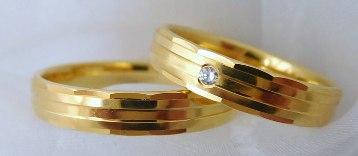 Klenoty Budín Elegantní zlaté snubní prsteny Couple 585/1000 s diamanty 4N18