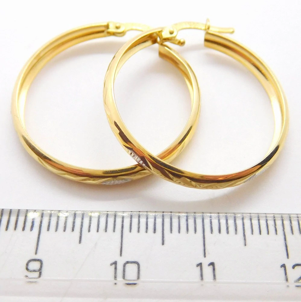 Klenoty Budín Dámské kruhové zlaté náušnice s gravírováním pr. 25mm 585/1,74gr HK2330
