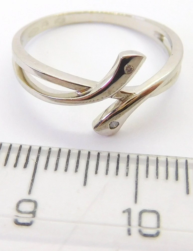 Klenoty Budín Dámský diamantový prsten z bílého zlata s diamanty vel. 54 0,016CT 585/1,92gr B0129