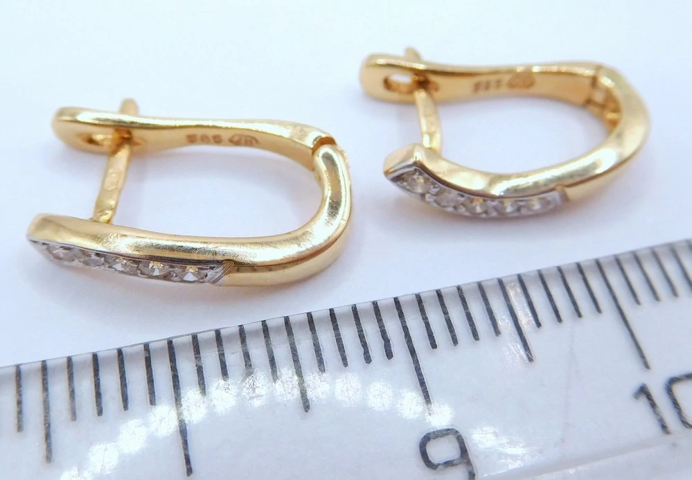 Klenoty Budín Dámské klasické zlaté náušnice s diamanty na francouzské zap. 585/2,20gr 0,12ct HKD68