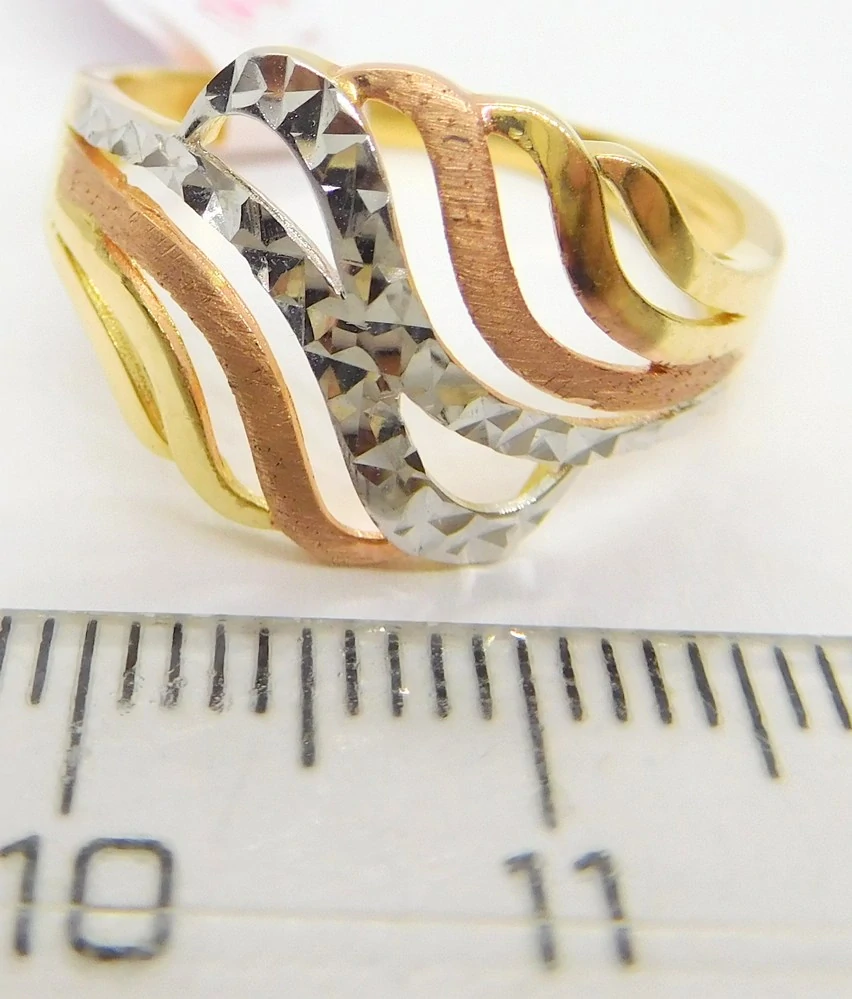 Klenoty Budín Mohutný dámský prsten ze tří barev zlata (růžové,bílé a žluté) 585/2,23gr vel. 58 HK1196
