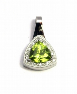 Diamantový zlatý přívěsek s diamanty a olivíny 585/1,56 gr J-19846-11 POŠTOVNÉ ZDARMA!